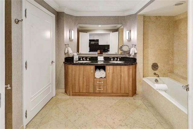 601 N Ft Lauderdale Bch Boulevard 906, Fort Lauderdale, FL 33304