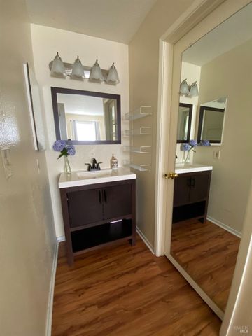 341 Lighthouse Dr, Vallejo, CA 94590