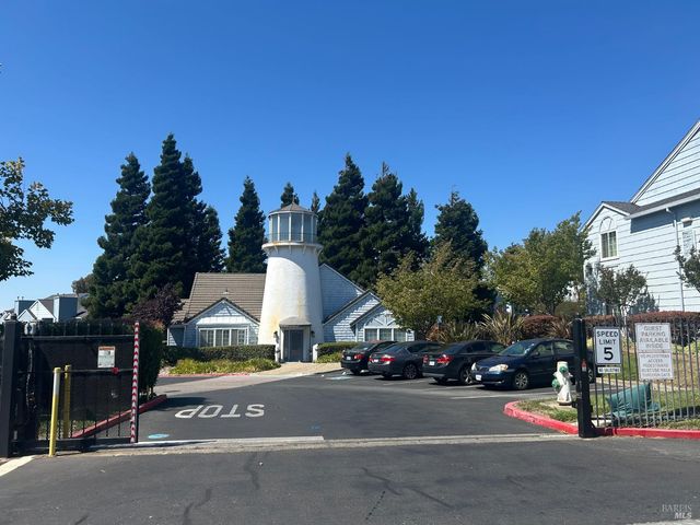 341 Lighthouse Dr, Vallejo, CA 94590