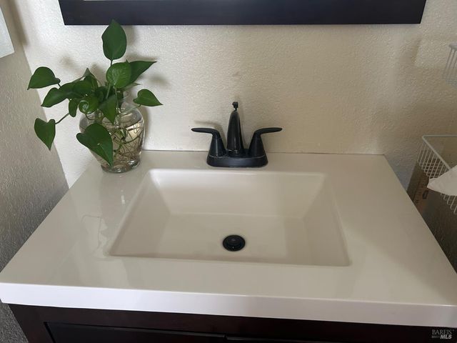 341 Lighthouse Dr, Vallejo, CA 94590