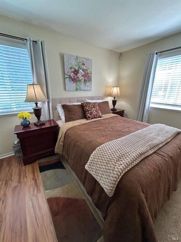 341 Lighthouse Dr, Vallejo, CA 94590