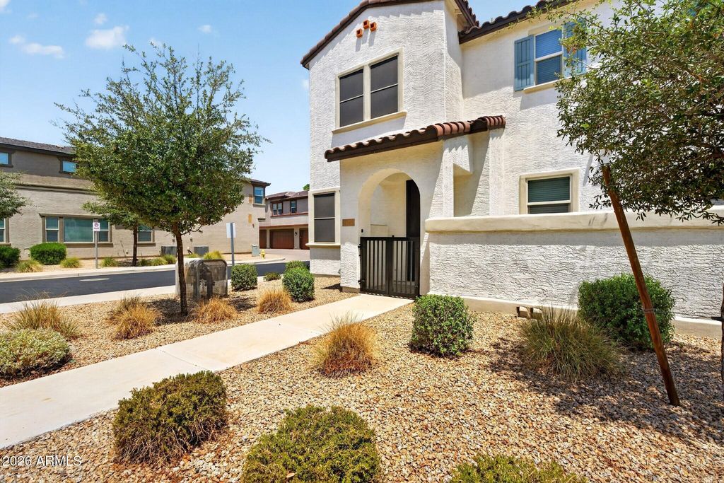 14870 W ENCANTO Boulevard 1115, Goodyear, AZ 85395 — photo 2