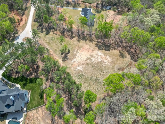 2170 Two Sisters Drive, Lancaster, SC 29720