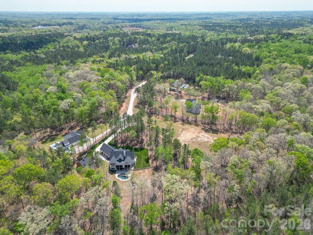 2170 Two Sisters Drive, Lancaster, SC 29720