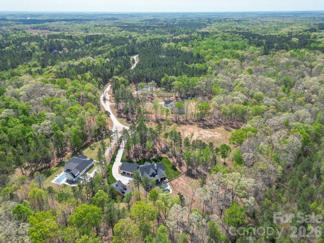 2170 Two Sisters Drive, Lancaster, SC 29720