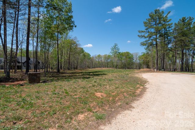 2170 Two Sisters Drive, Lancaster, SC 29720