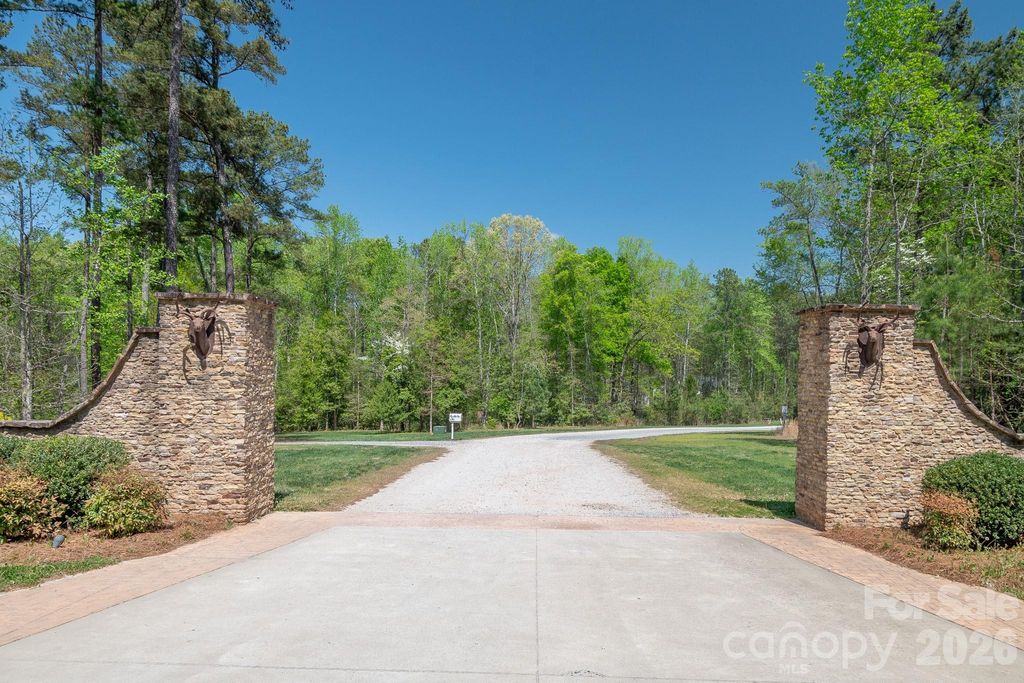 2170 Two Sisters Drive, Lancaster, SC 29720