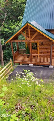 2218 Ridgeland Circle, Sevierville, TN 37862