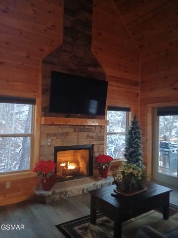 2218 Ridgeland Circle, Sevierville, TN 37862