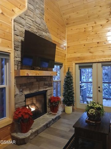 2218 Ridgeland Circle, Sevierville, TN 37862