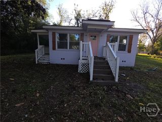 819 S Railroad Avenue, Springfield, GA 31329