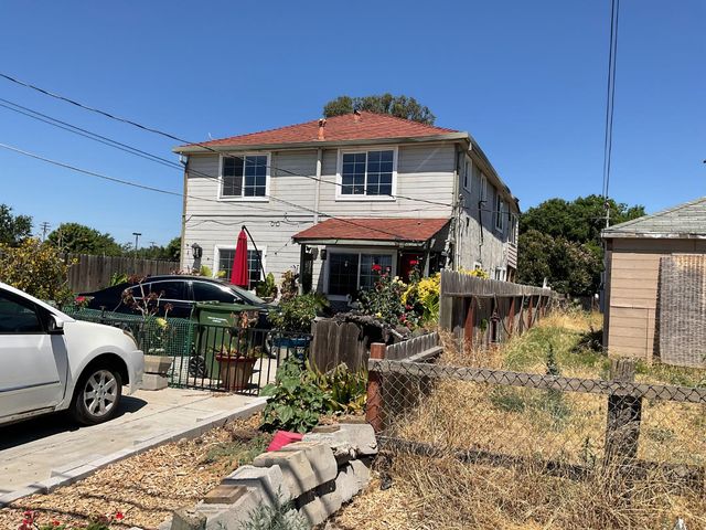 626 Santa Fe Ave, Empire, CA 95319