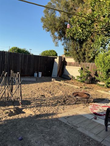 626 Santa Fe Ave, Empire, CA 95319