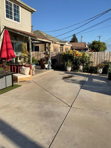 626 Santa Fe Ave, Empire, CA 95319