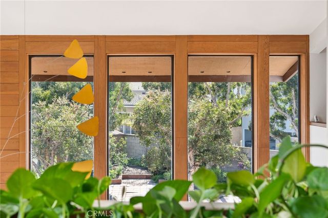 3902 Legend Circle, Huntington Beach, CA 92649