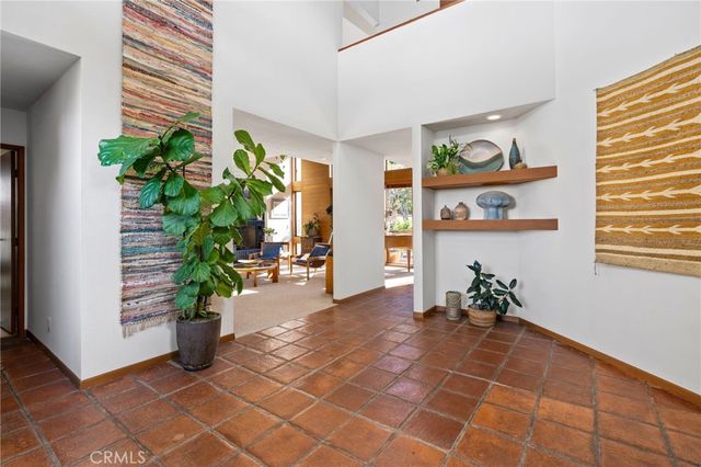 3902 Legend Circle, Huntington Beach, CA 92649