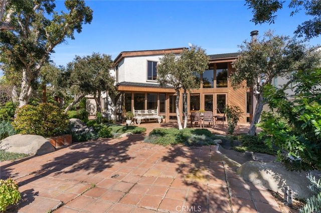 3902 Legend Circle, Huntington Beach, CA 92649