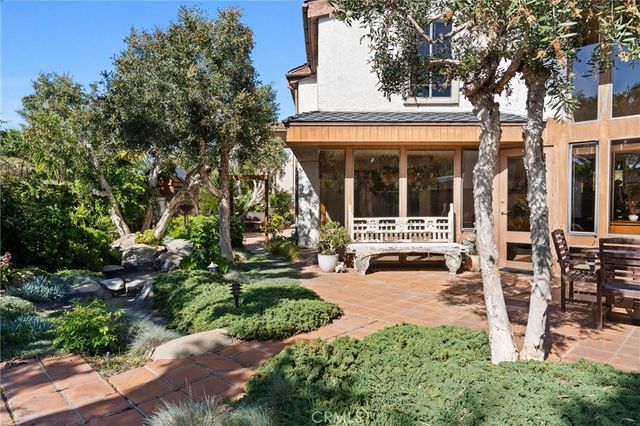 3902 Legend Circle, Huntington Beach, CA 92649