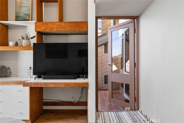 3902 Legend Circle, Huntington Beach, CA 92649