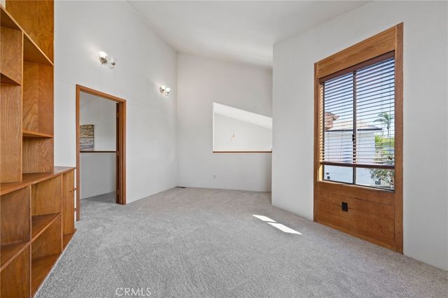 3902 Legend Circle, Huntington Beach, CA 92649