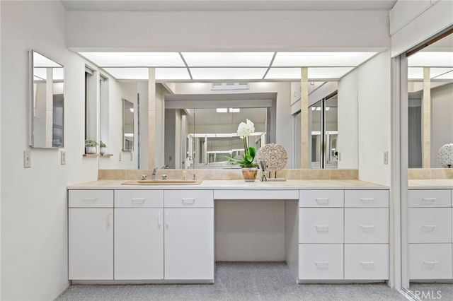 3902 Legend Circle, Huntington Beach, CA 92649