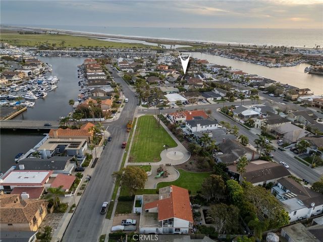 3902 Legend Circle, Huntington Beach, CA 92649