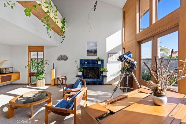 3902 Legend Circle, Huntington Beach, CA 92649