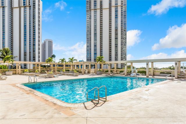 410 Atkinson Drive 913, Honolulu, HI 96814