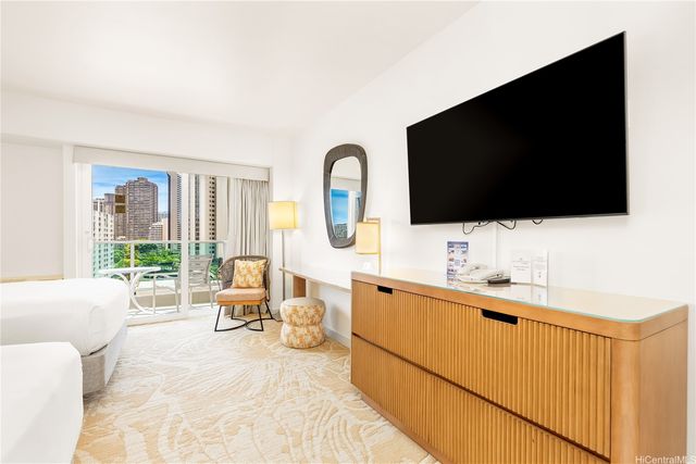 410 Atkinson Drive 913, Honolulu, HI 96814