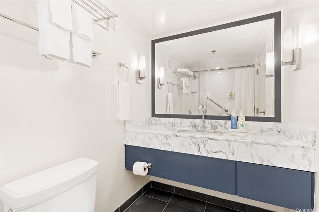 410 Atkinson Drive 913, Honolulu, HI 96814
