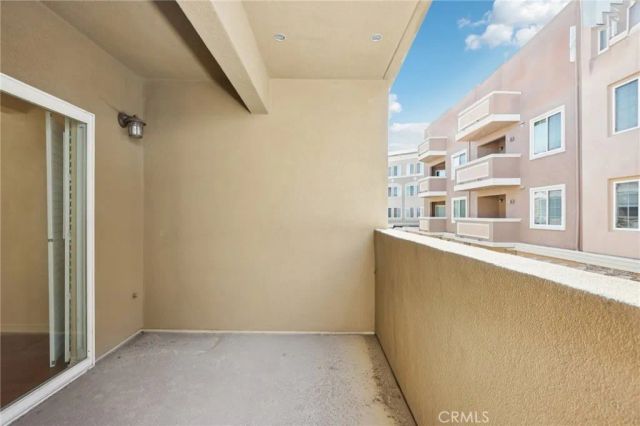 2750 Artesia Boulevard 206, Redondo Beach, CA 90278