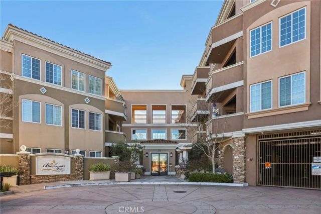 2750 Artesia Boulevard 206, Redondo Beach, CA 90278