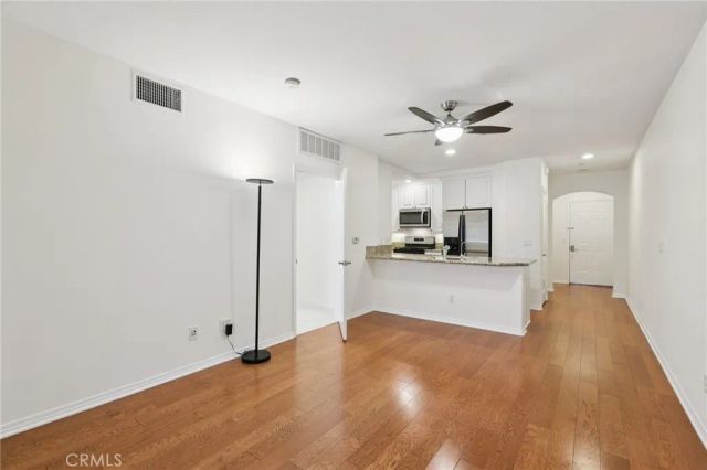 2750 Artesia Boulevard 206, Redondo Beach, CA 90278