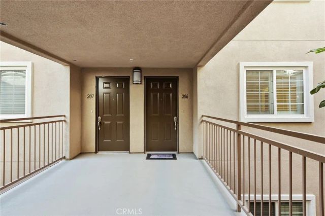 2750 Artesia Boulevard 206, Redondo Beach, CA 90278