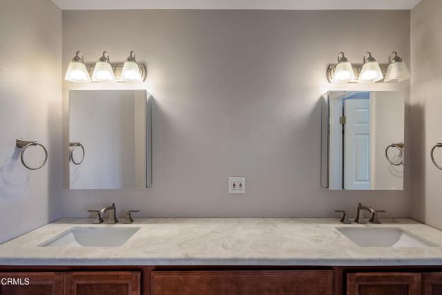 5382 Meadowbluff Court, Camarillo, CA 93012
