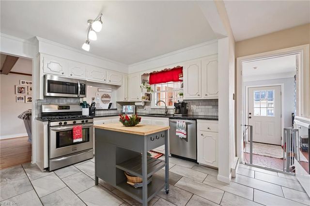 3000 Catalina AVE, Suffolk, VA 23434
