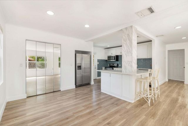 6312 GARDEN Avenue, West Palm Beach, FL 33405