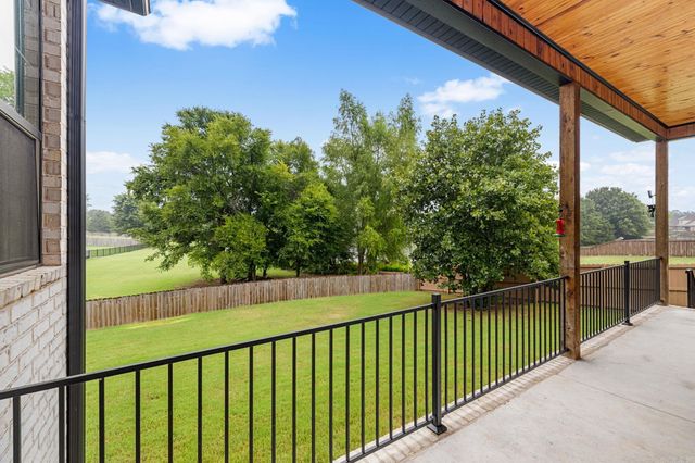 1583 Waterford Drive, Cabot, AR 72023