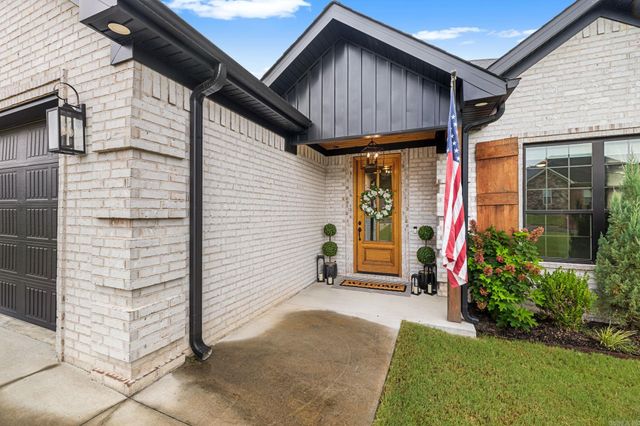 1583 Waterford Drive, Cabot, AR 72023