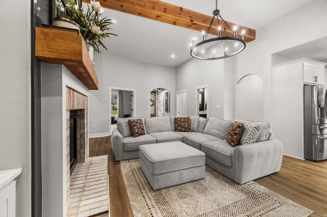 1583 Waterford Drive, Cabot, AR 72023