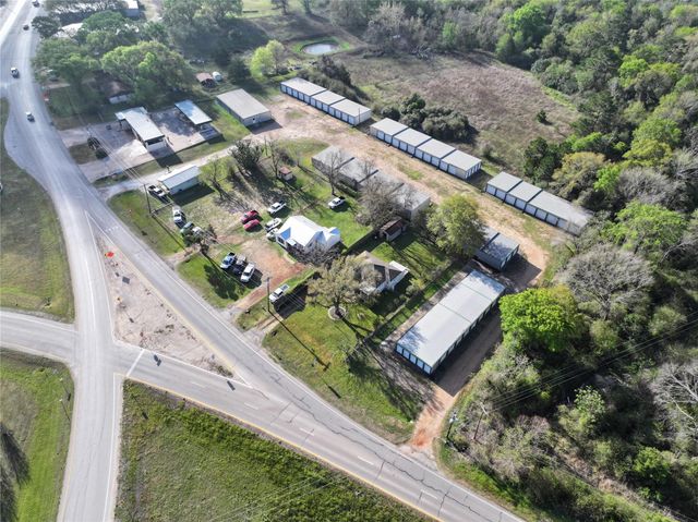 839 Highway 159 W, Bellville, TX 77418