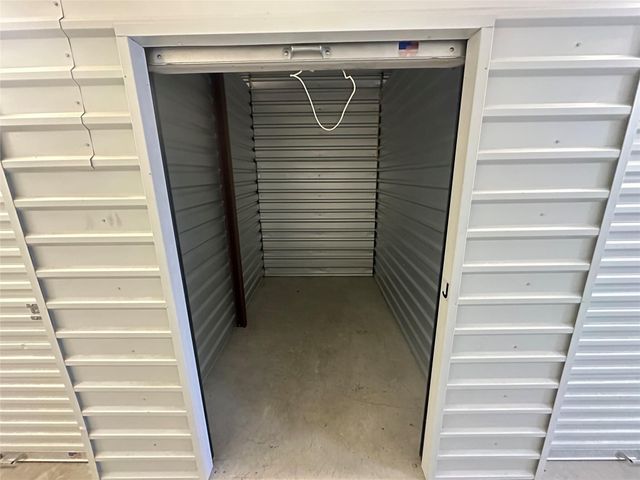 839 Highway 159 W, Bellville, TX 77418