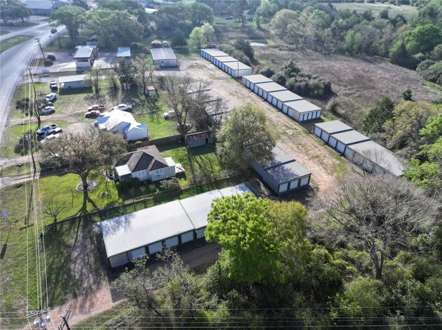 839 Highway 159 W, Bellville, TX 77418