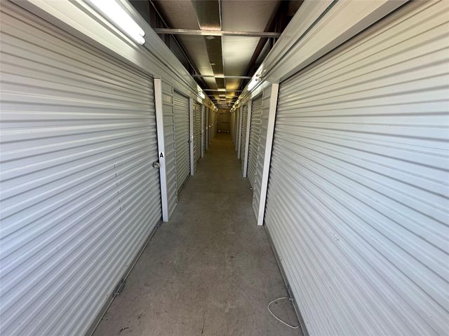 839 Highway 159 W, Bellville, TX 77418