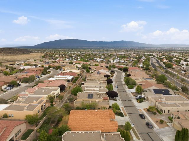8715 Warm Springs Road NW, Albuquerque, NM 87120