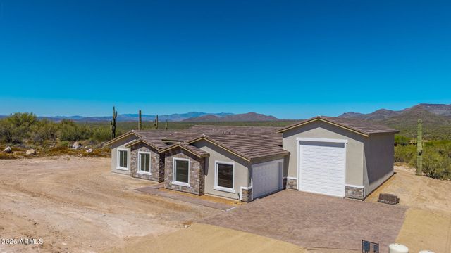 45315 N 18TH Street, New River, AZ 85087