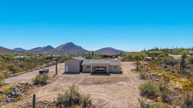 45315 N 18TH Street, New River, AZ 85087