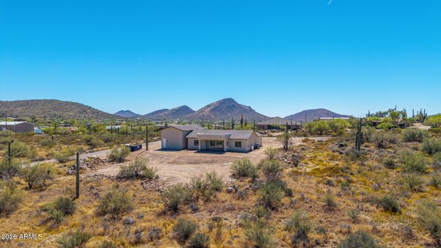 45315 N 18TH Street, New River, AZ 85087