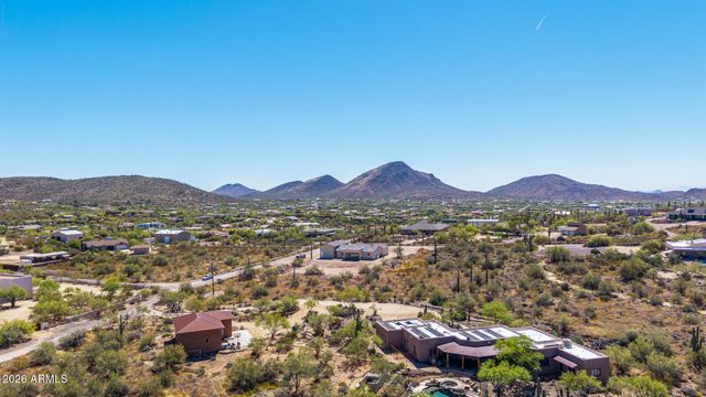 45315 N 18TH Street, New River, AZ 85087