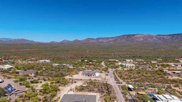 45315 N 18TH Street, New River, AZ 85087